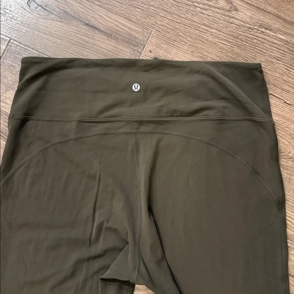 Lululemon Groove Super-High-Rise Flared Pant Nulu size 16 green - Picture 8 of 9